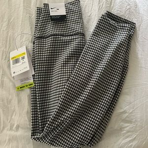 Nike leggings
